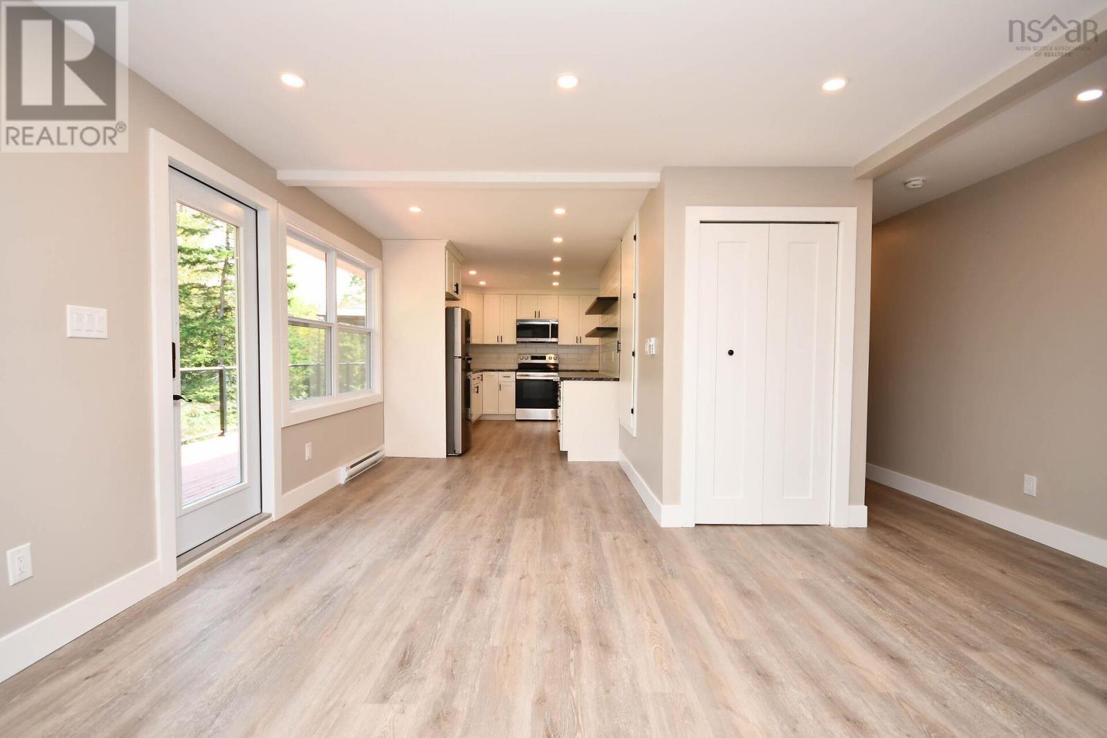 279 Lockview Road Property Photo 13