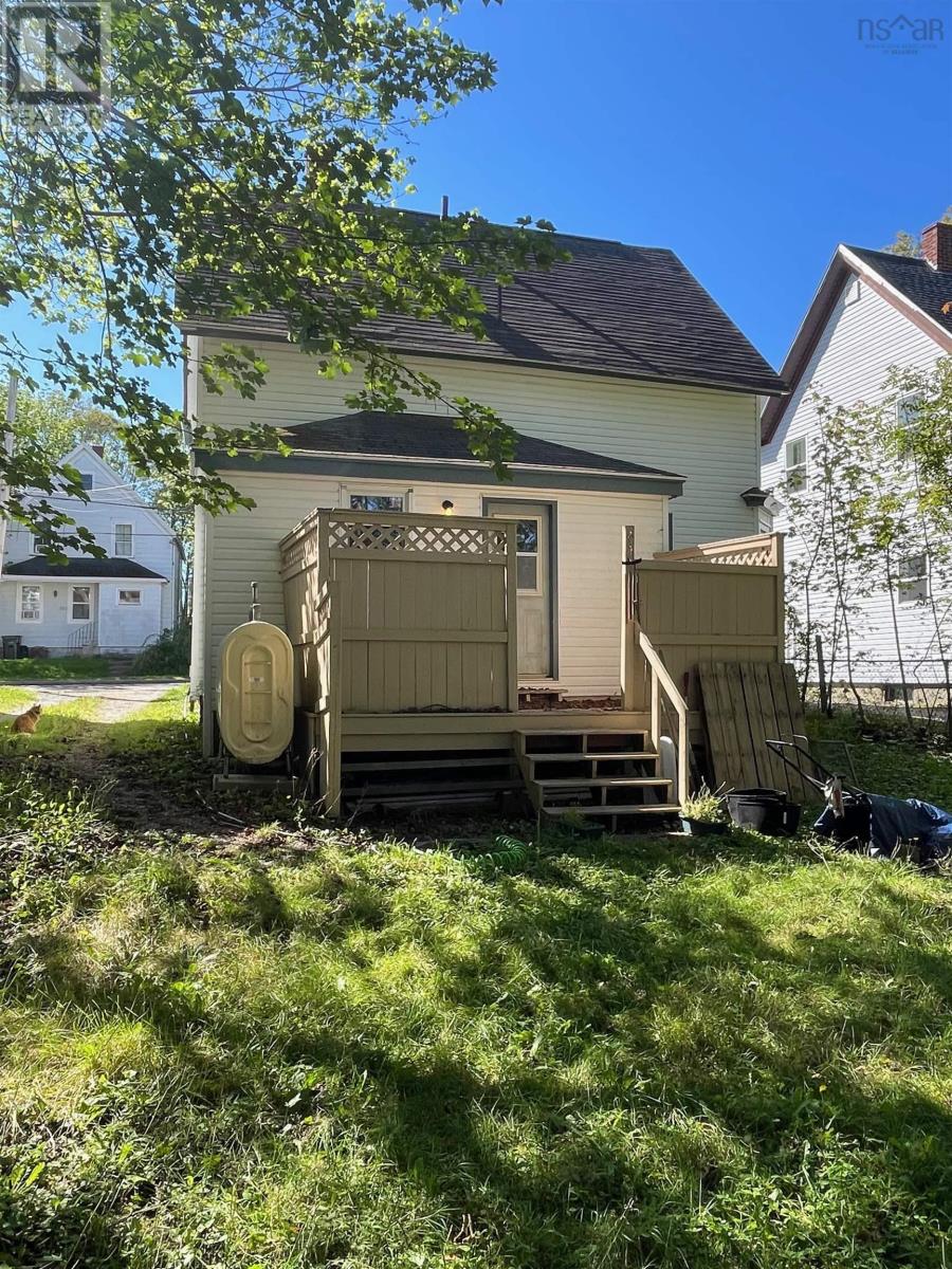 447 Bentinck Street Property Photo 2