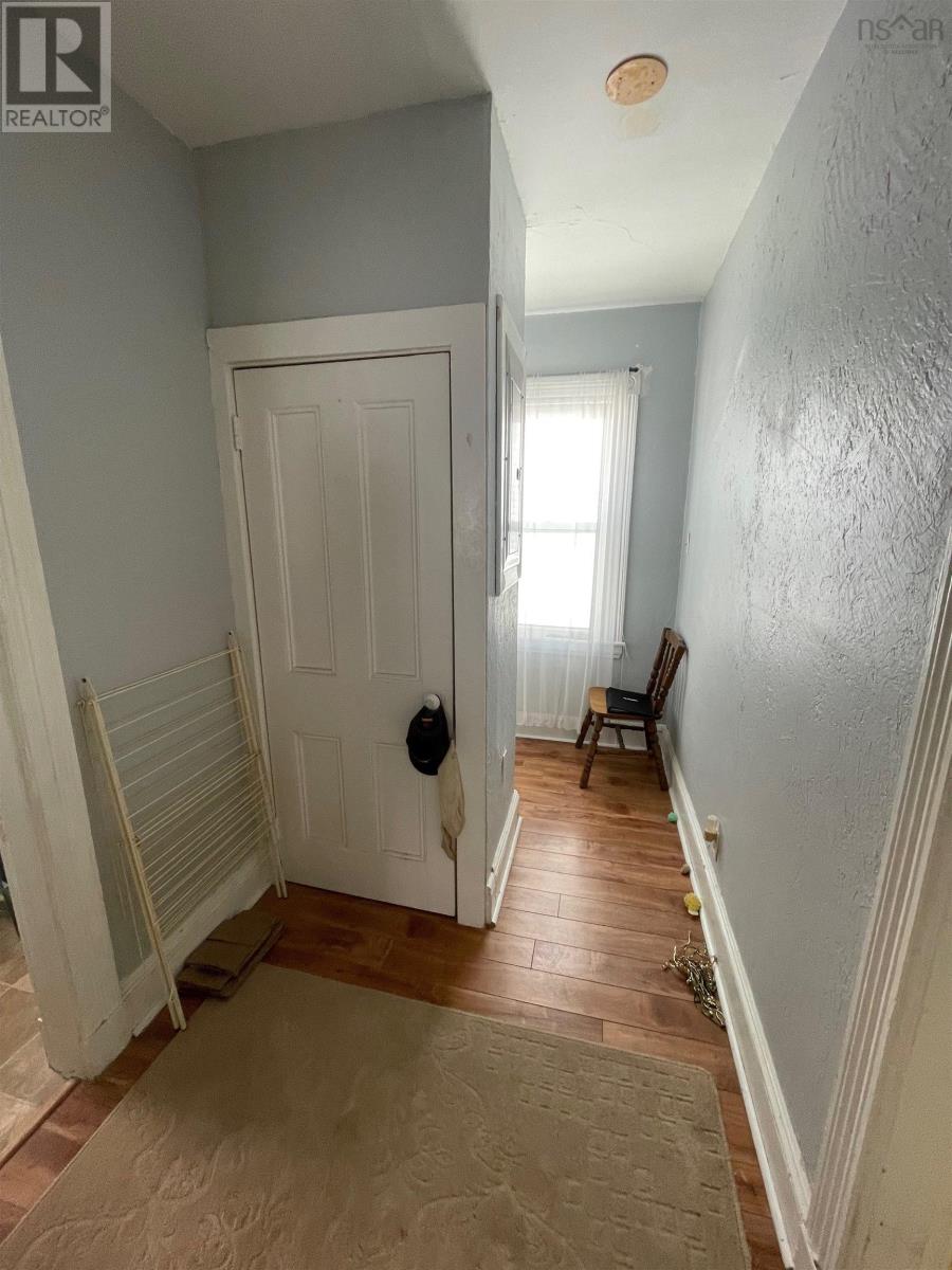 447 Bentinck Street Property Photo 14
