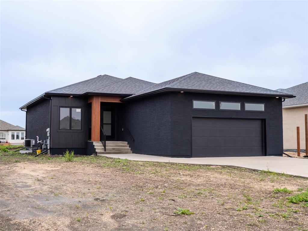 15 Hester Park Cove Property Photo 2