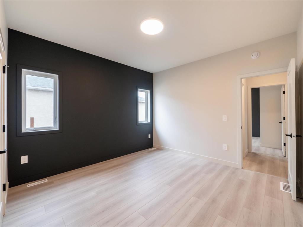 15 Hester Park Cove Property Photo 22