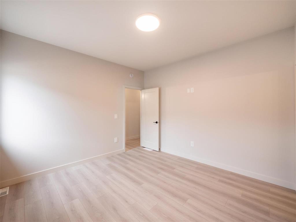 15 Hester Park Cove Property Photo 25