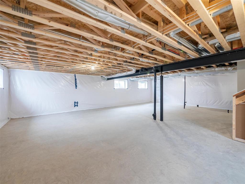 15 Hester Park Cove Property Photo 40