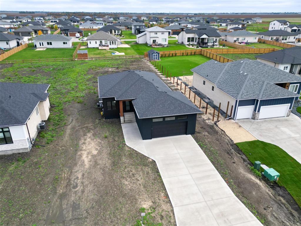 15 Hester Park Cove Property Photo 43