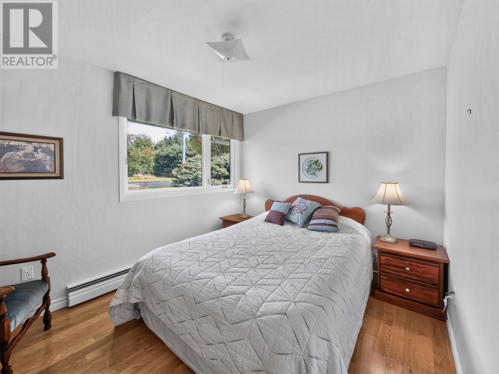 22 Upper Tea Hill Crescent Property Photo 19