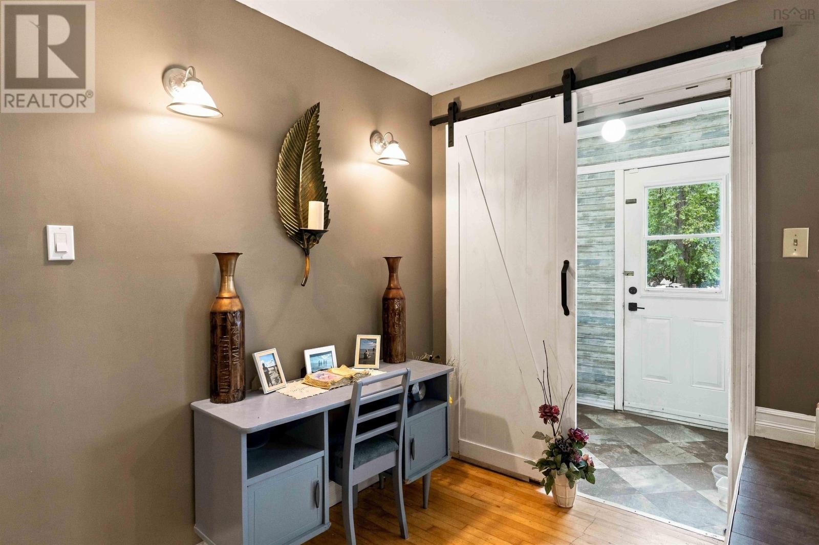 27 James Street Property Photo 2