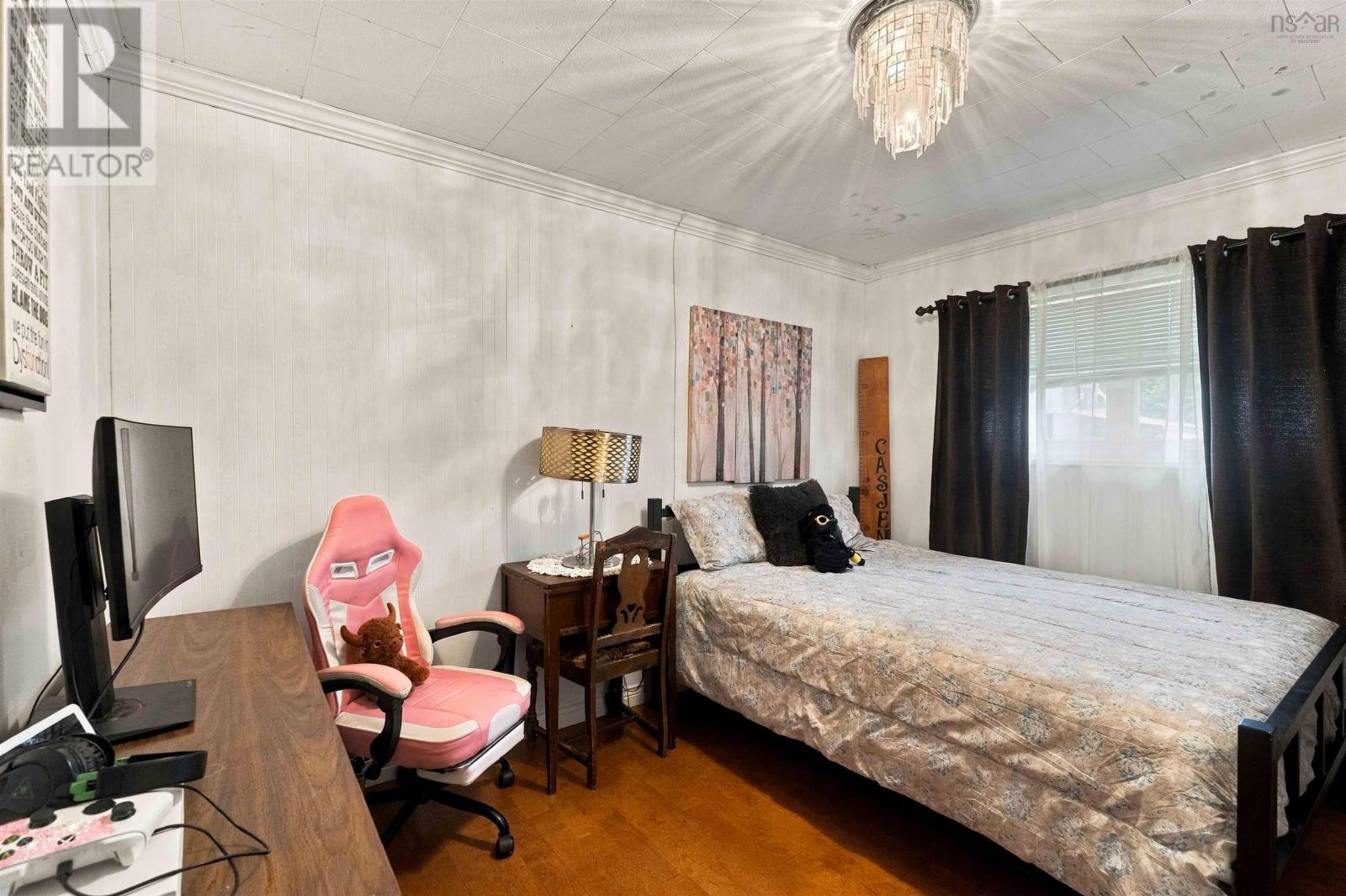 27 James Street Property Photo 10