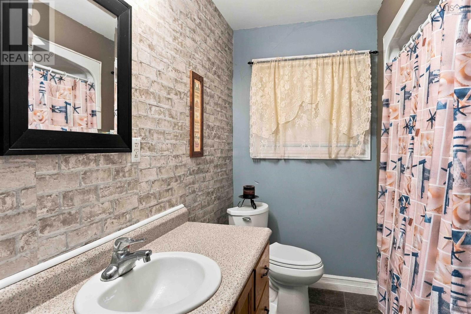 27 James Street Property Photo 11