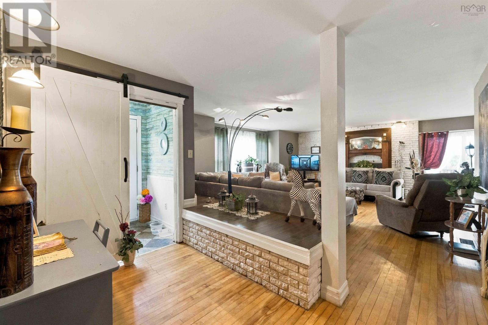 27 James Street Property Photo 14