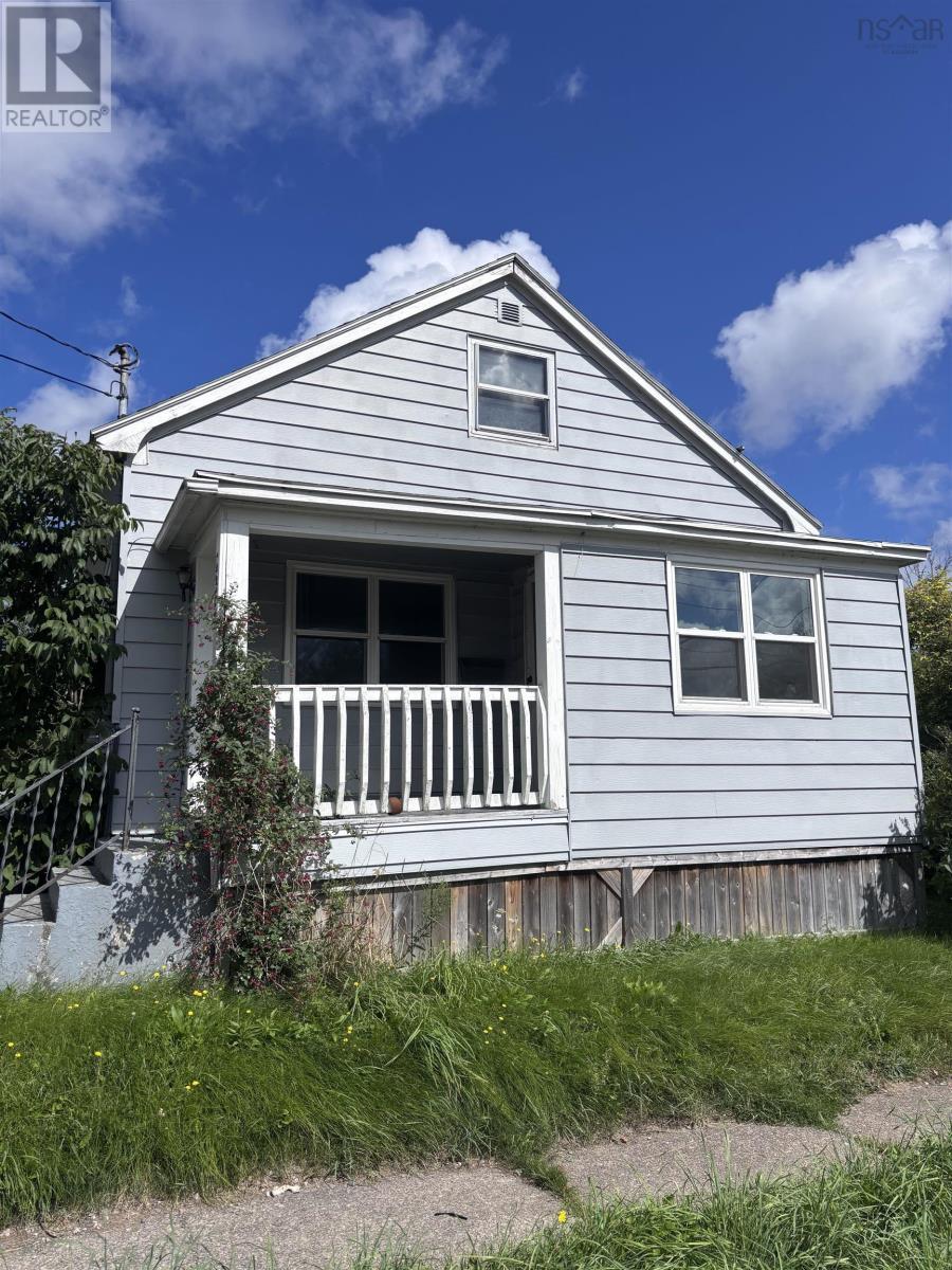 135 Maloney Street, Sydney NS, B1N 2C7 Street