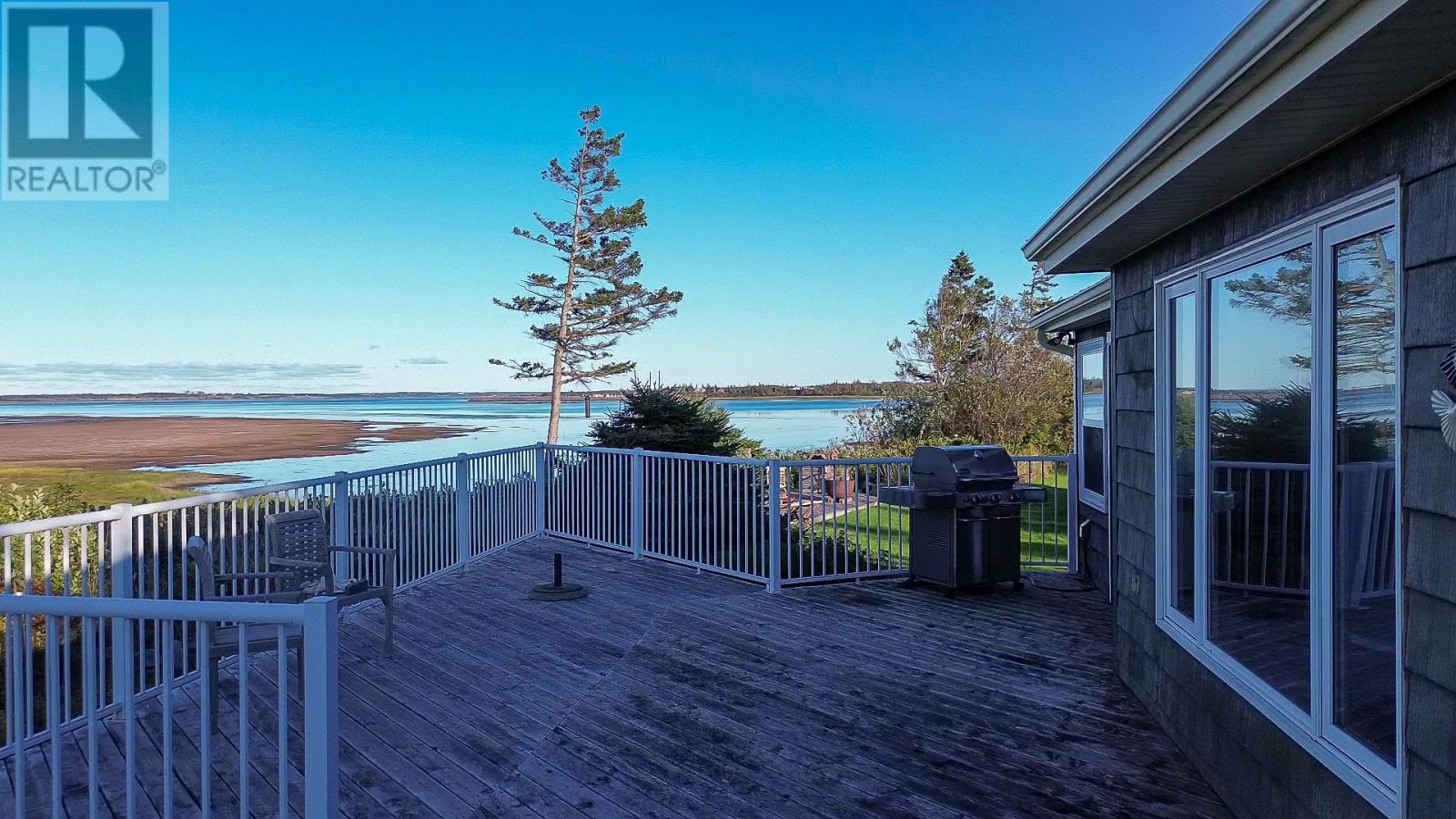 7 Bayside Crescent Property Photo 20