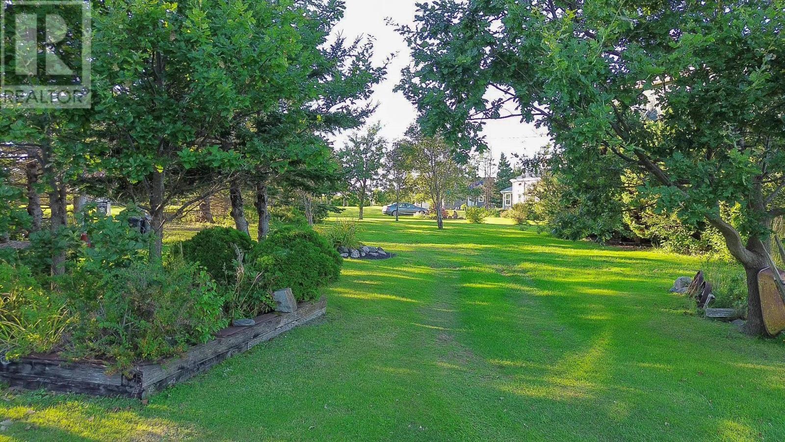 7 Bayside Crescent Property Photo 25