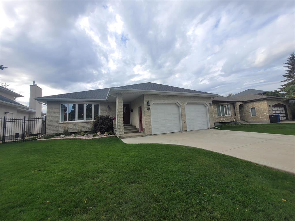 50 Sammons Crescent Property Photo 1
