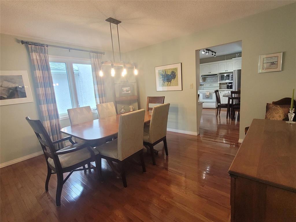 50 Sammons Crescent Property Photo 3