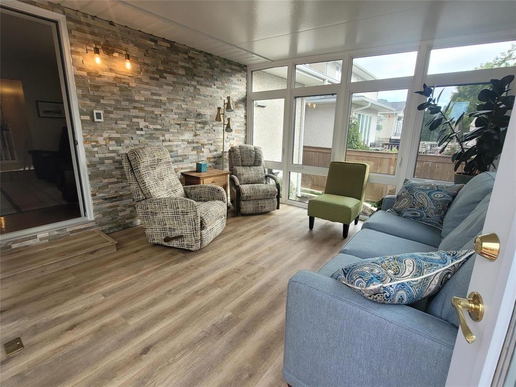 50 Sammons Crescent Property Photo 12