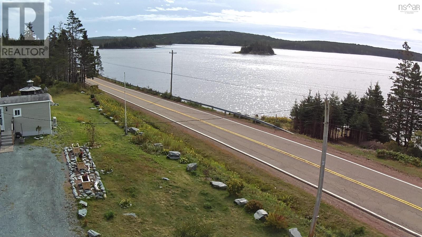 4639 7 Highway Property Photo 1