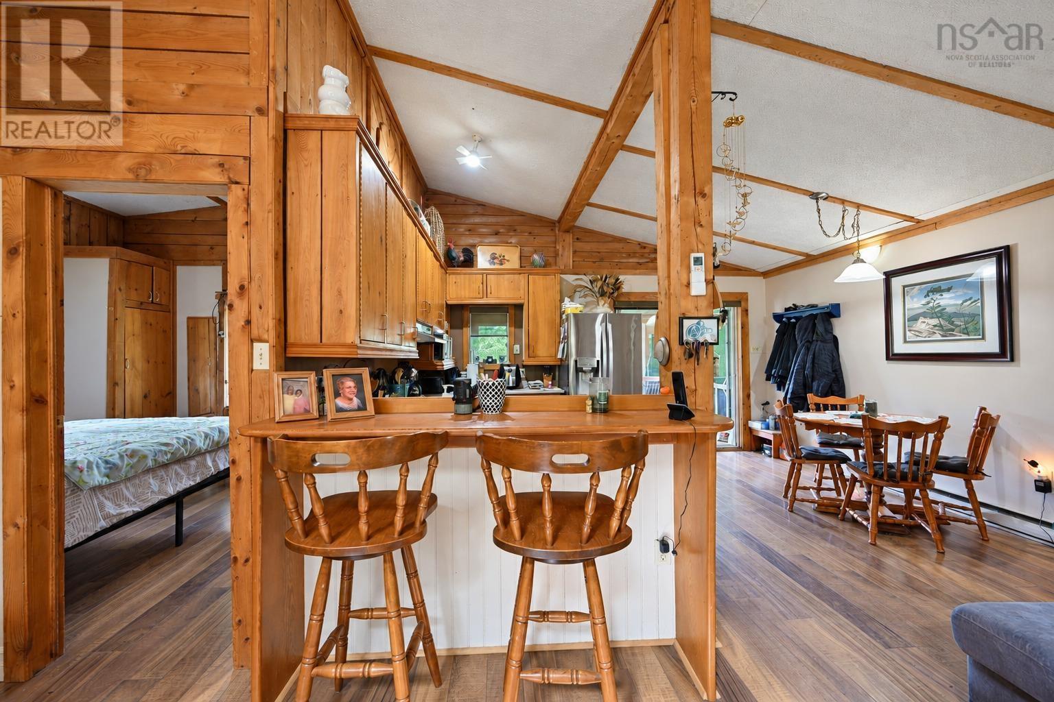 837 Meadow Road Property Photo 12
