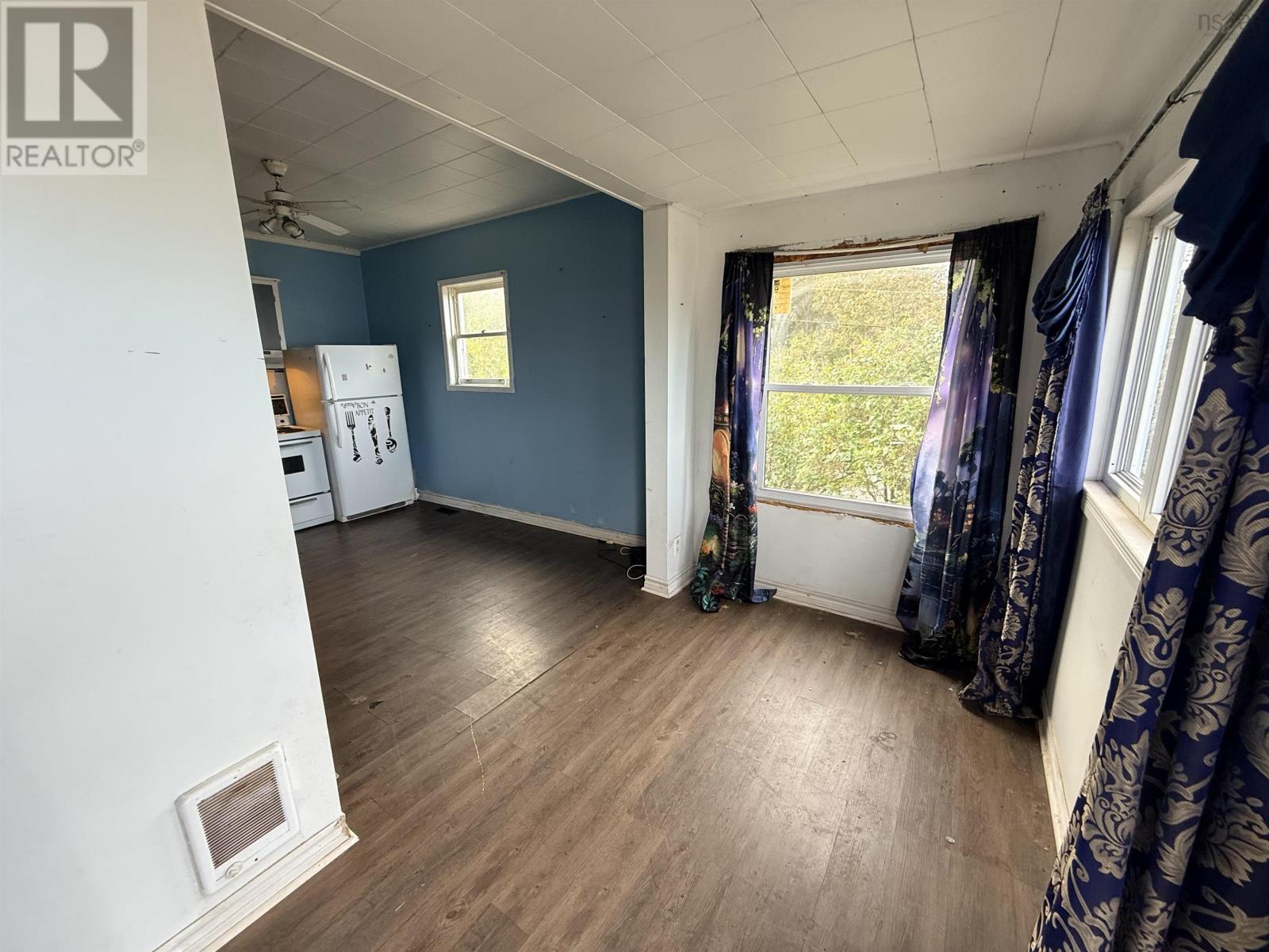 7 Monteith Avenue Property Photo 14