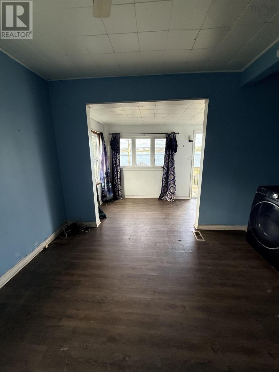 7 Monteith Avenue Property Photo 15