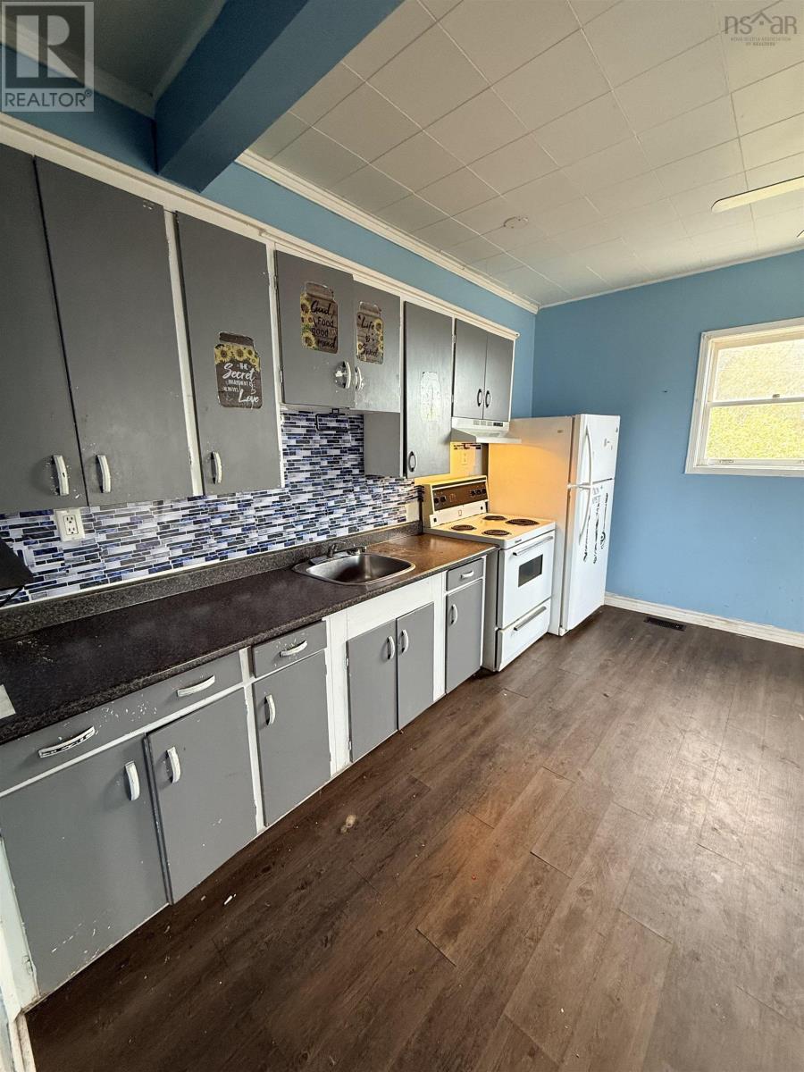 7 Monteith Avenue Property Photo 19