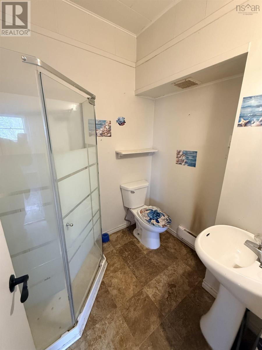 7 Monteith Avenue Property Photo 22