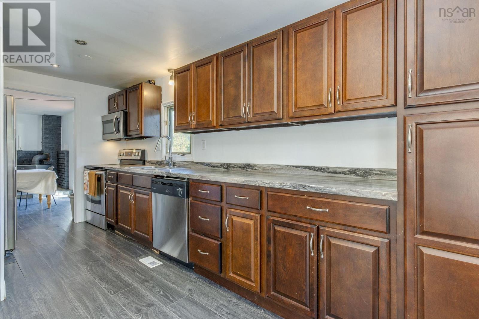 38 Post Road Property Photo 6