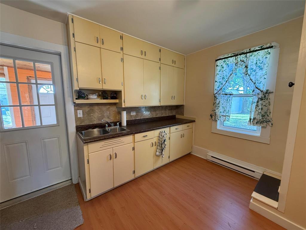 222 1st Avenue Property Photo 10