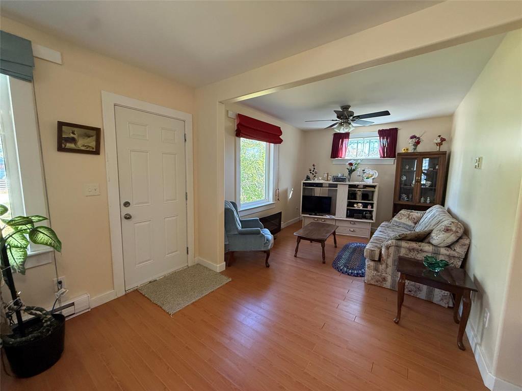 222 1st Avenue Property Photo 19