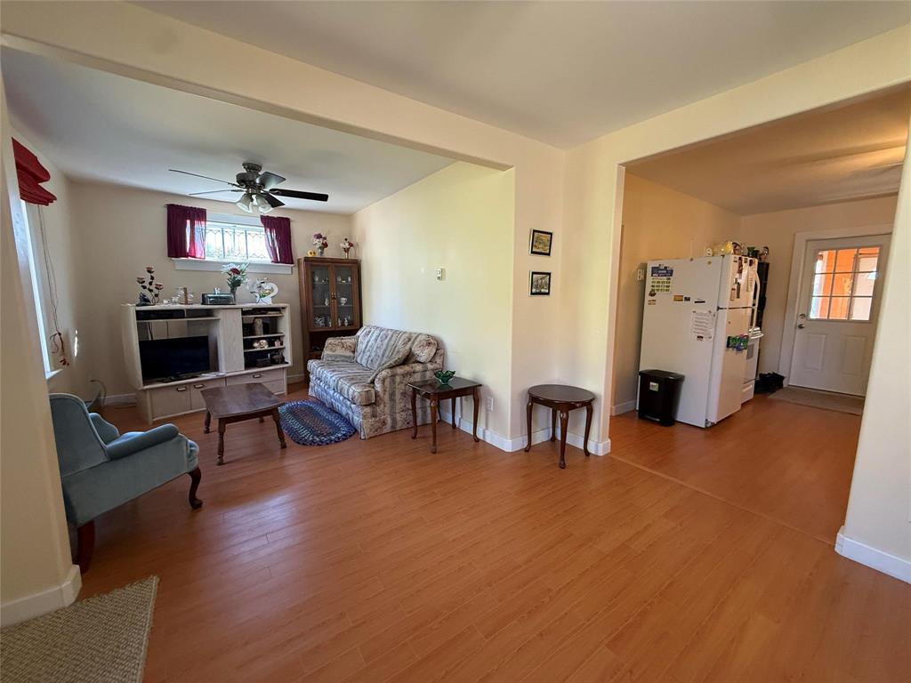 222 1st Avenue Property Photo 20