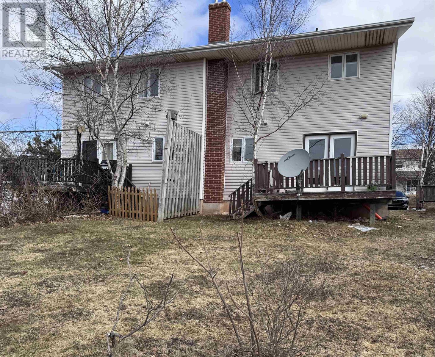 617-619 Queen Street Property Photo 2