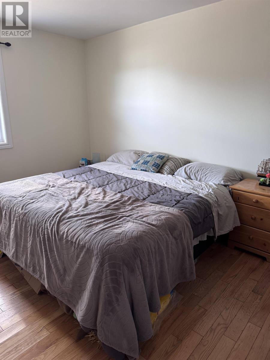 617-619 Queen Street Property Photo 13