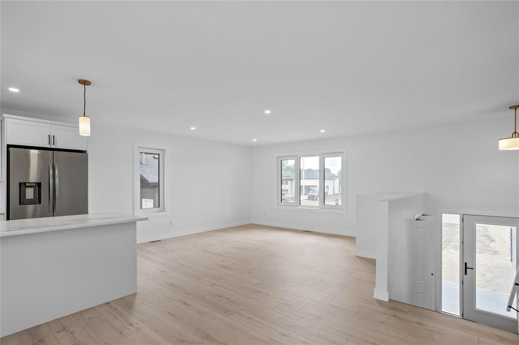272 Fernwood Way Property Photo 8