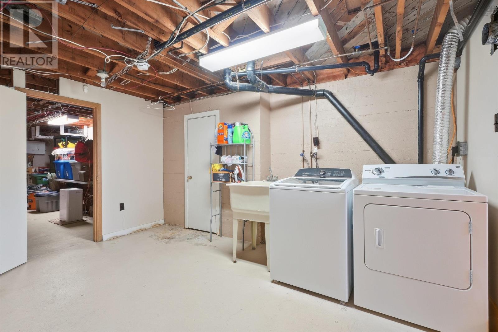 13 Elizabeth Street Property Photo 28