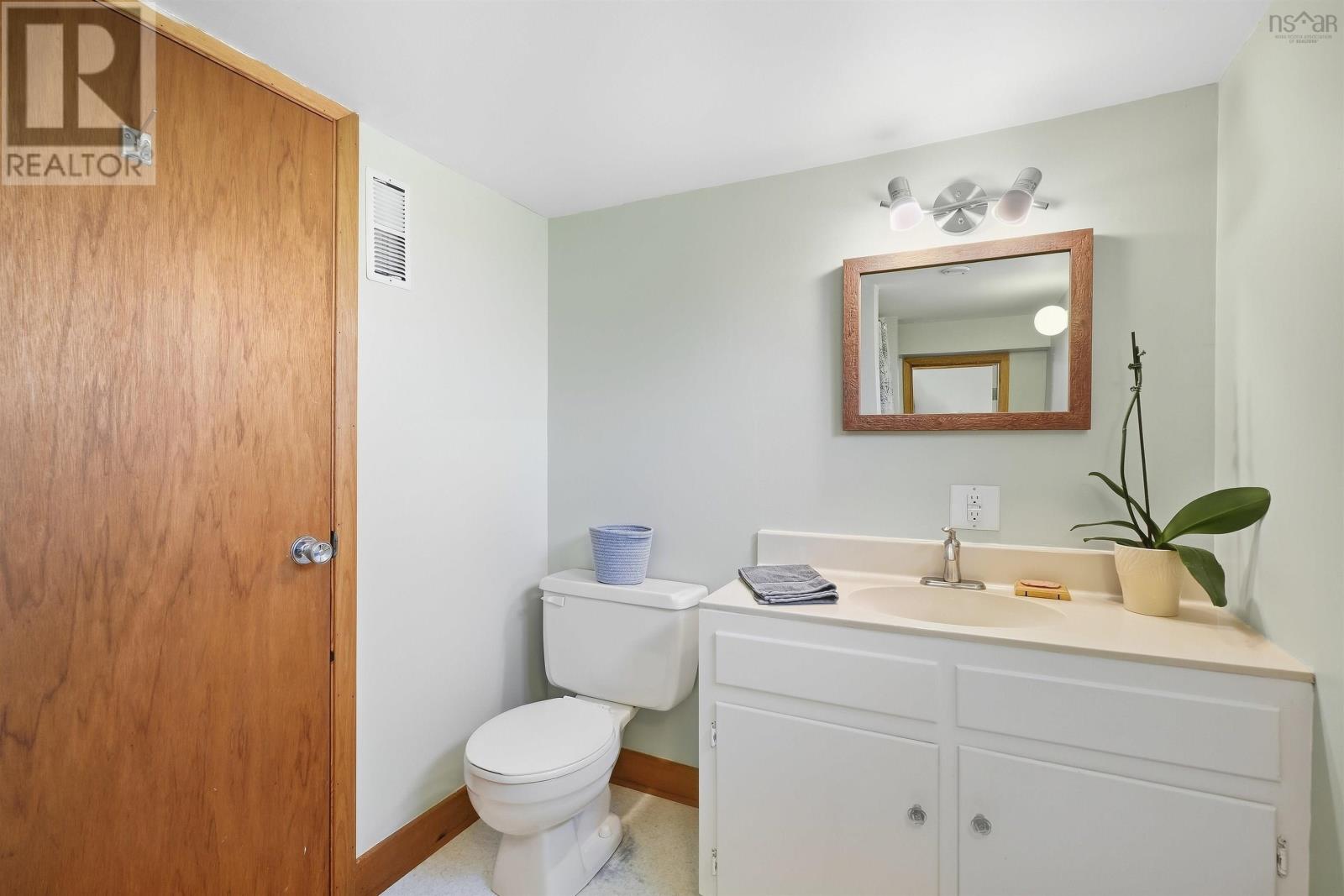13 Elizabeth Street Property Photo 29