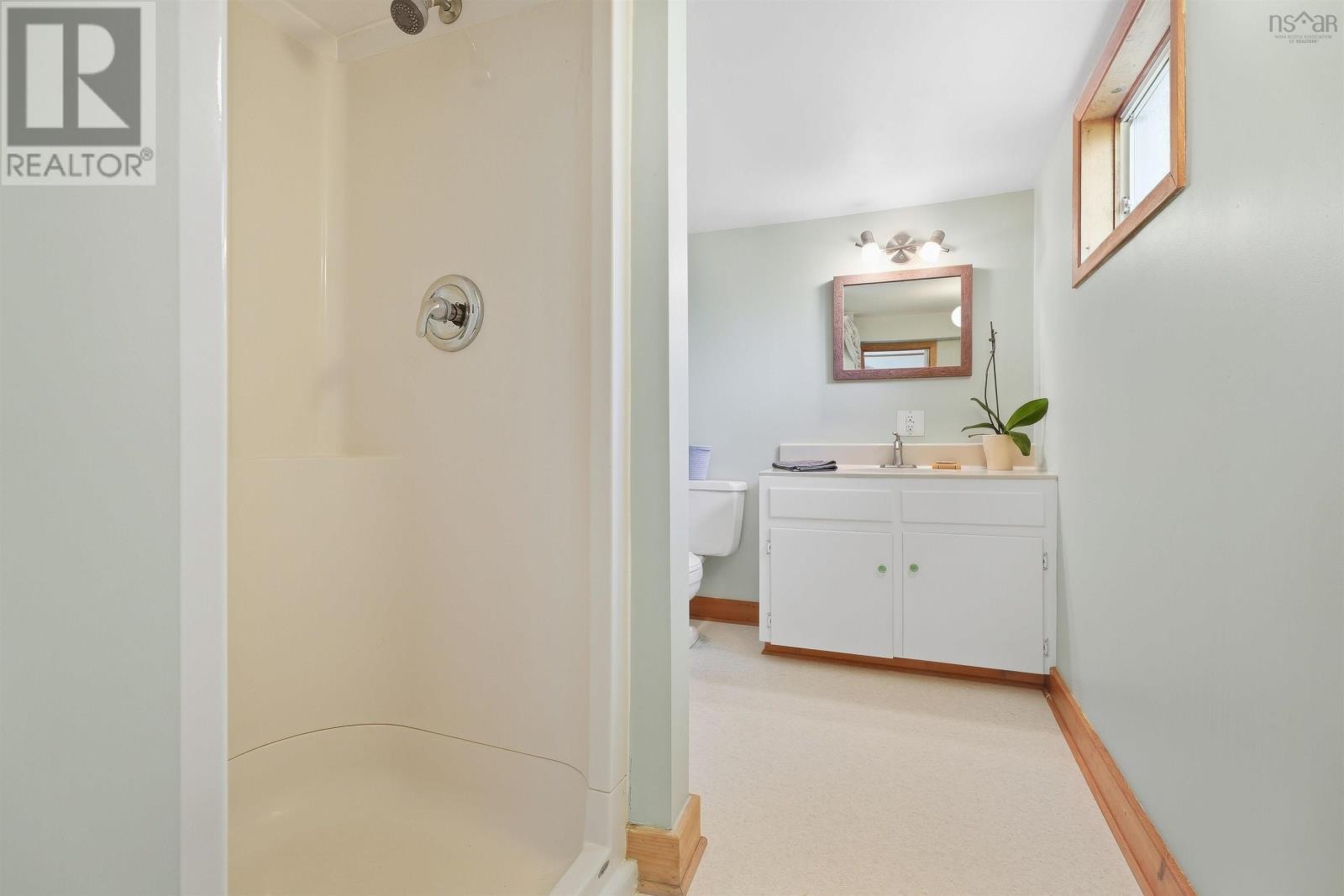 13 Elizabeth Street Property Photo 30