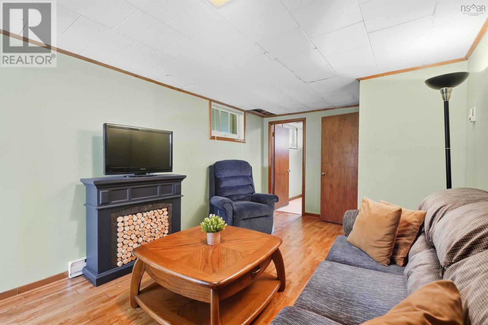 13 Elizabeth Street Property Photo 34