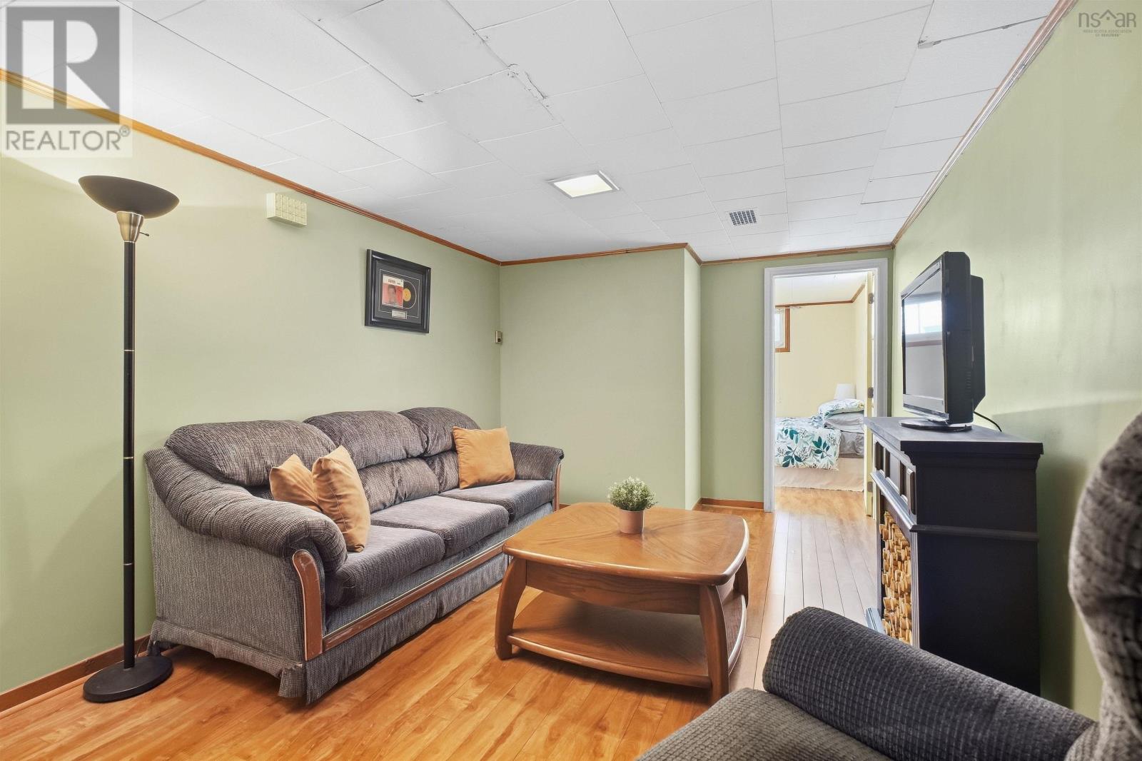 13 Elizabeth Street Property Photo 35