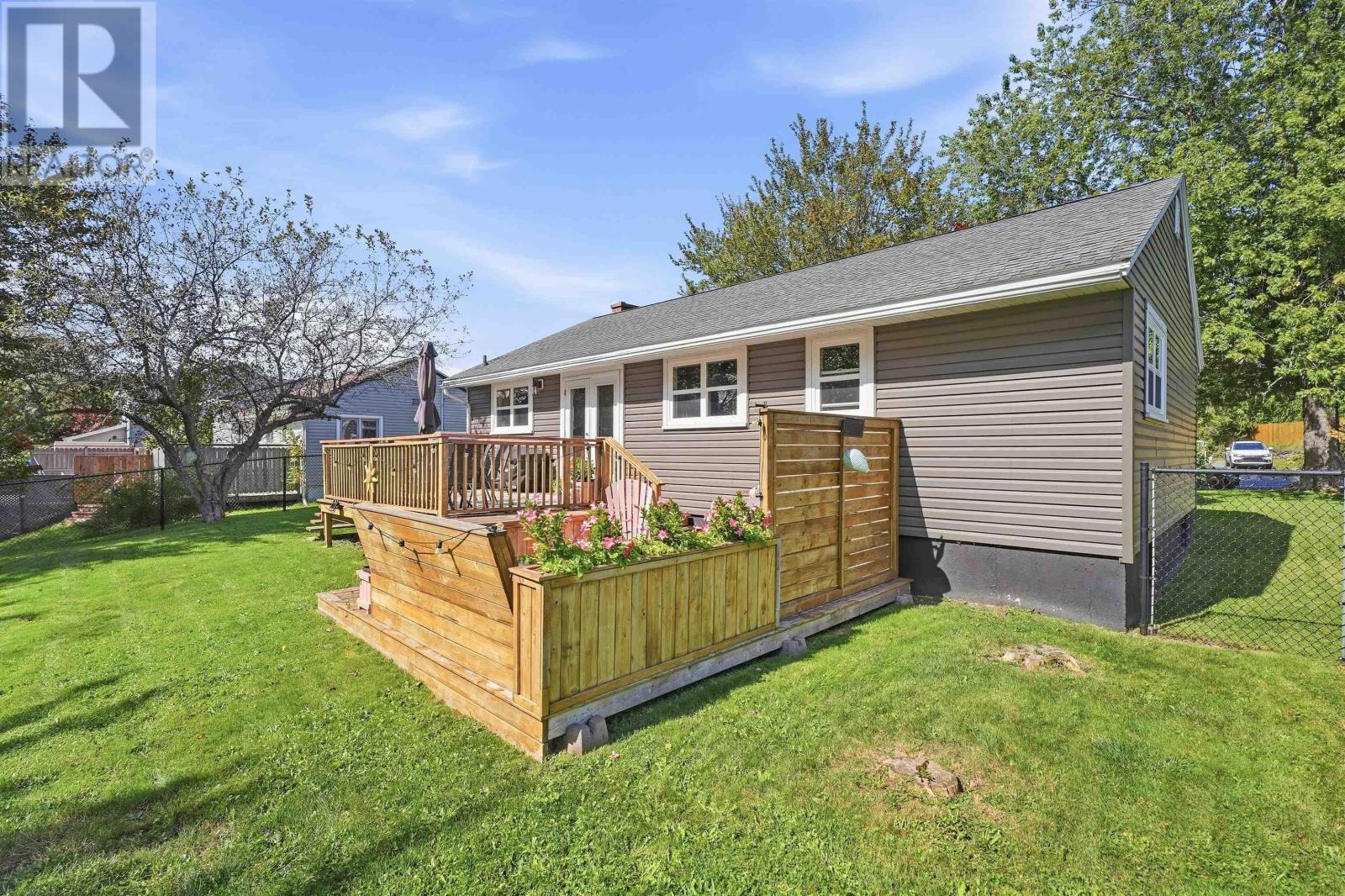 13 Elizabeth Street Property Photo 41