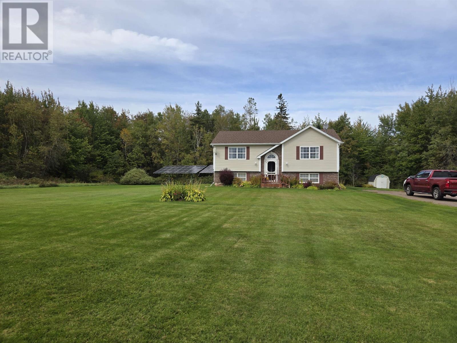 590 Duvar Road Property Photo 1