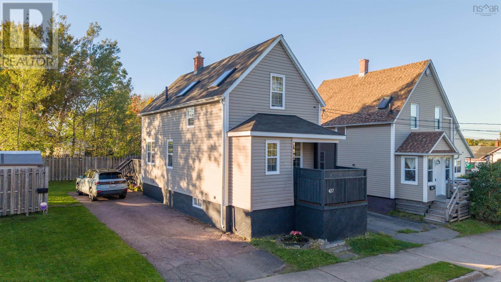 437 St Peters Road Property Photo 1