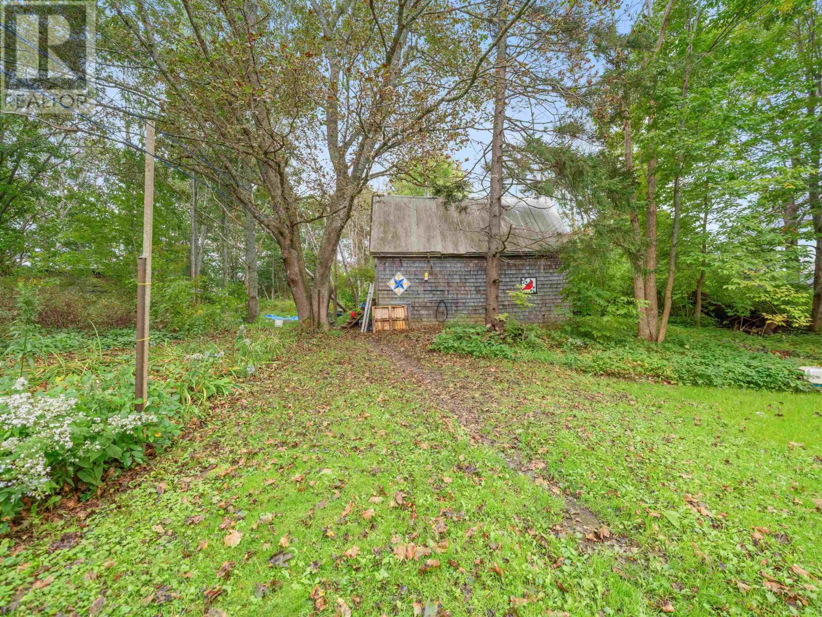 6 Old Mill Road Property Photo 35
