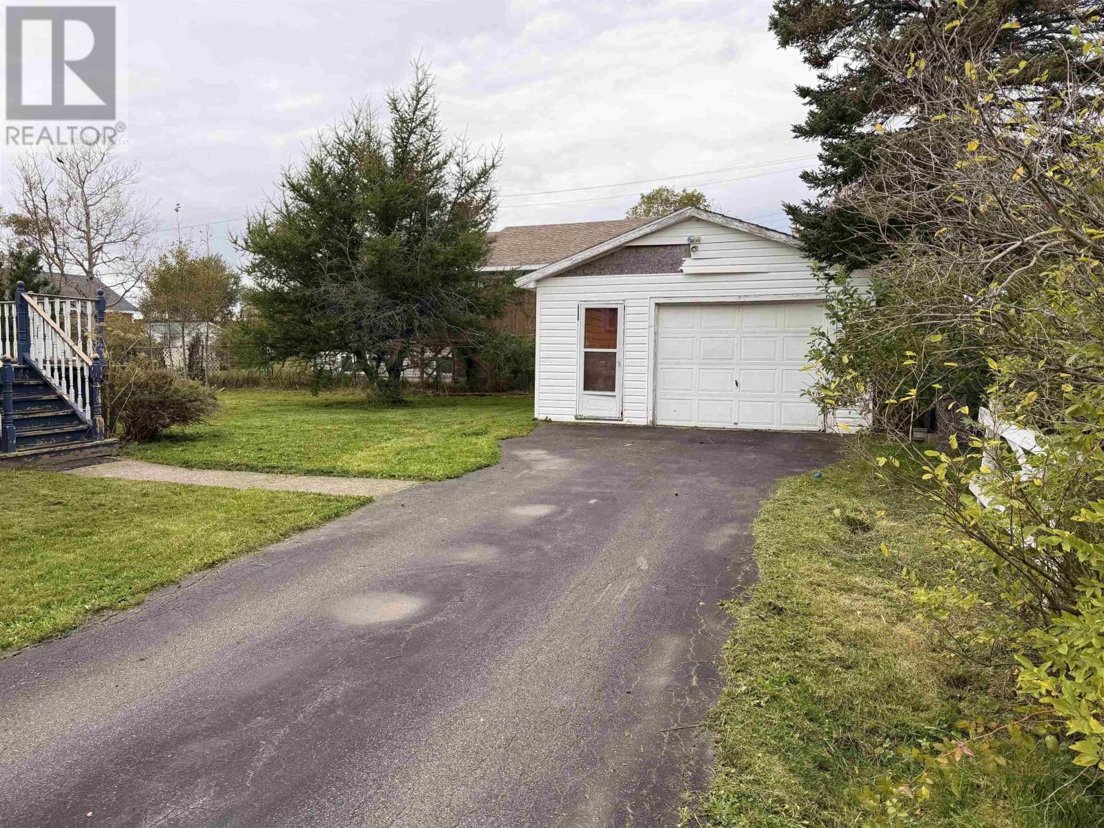 14 Rosewood Avenue Property Photo 5