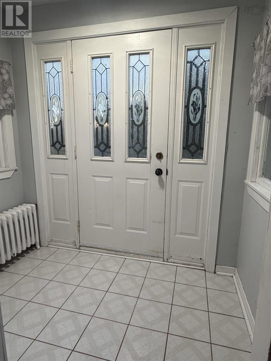 14 Rosewood Avenue Property Photo 6