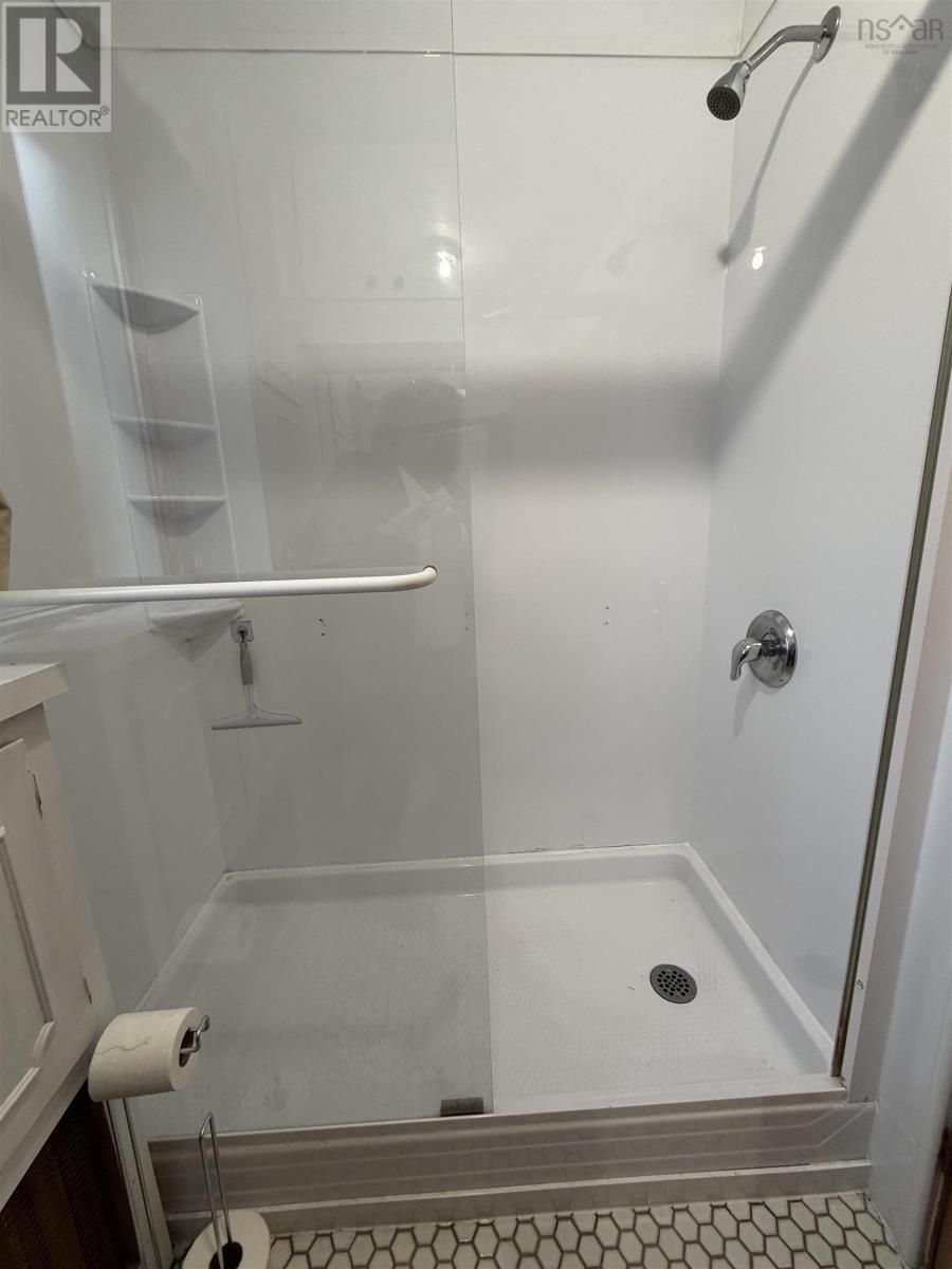 14 Rosewood Avenue Property Photo 12