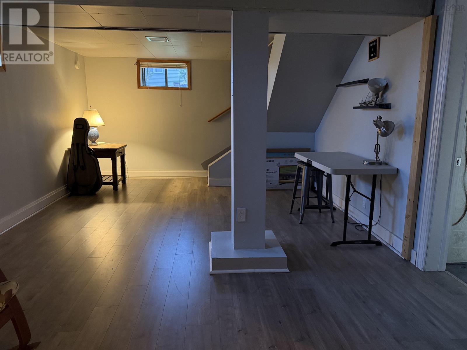 14 Rosewood Avenue Property Photo 26