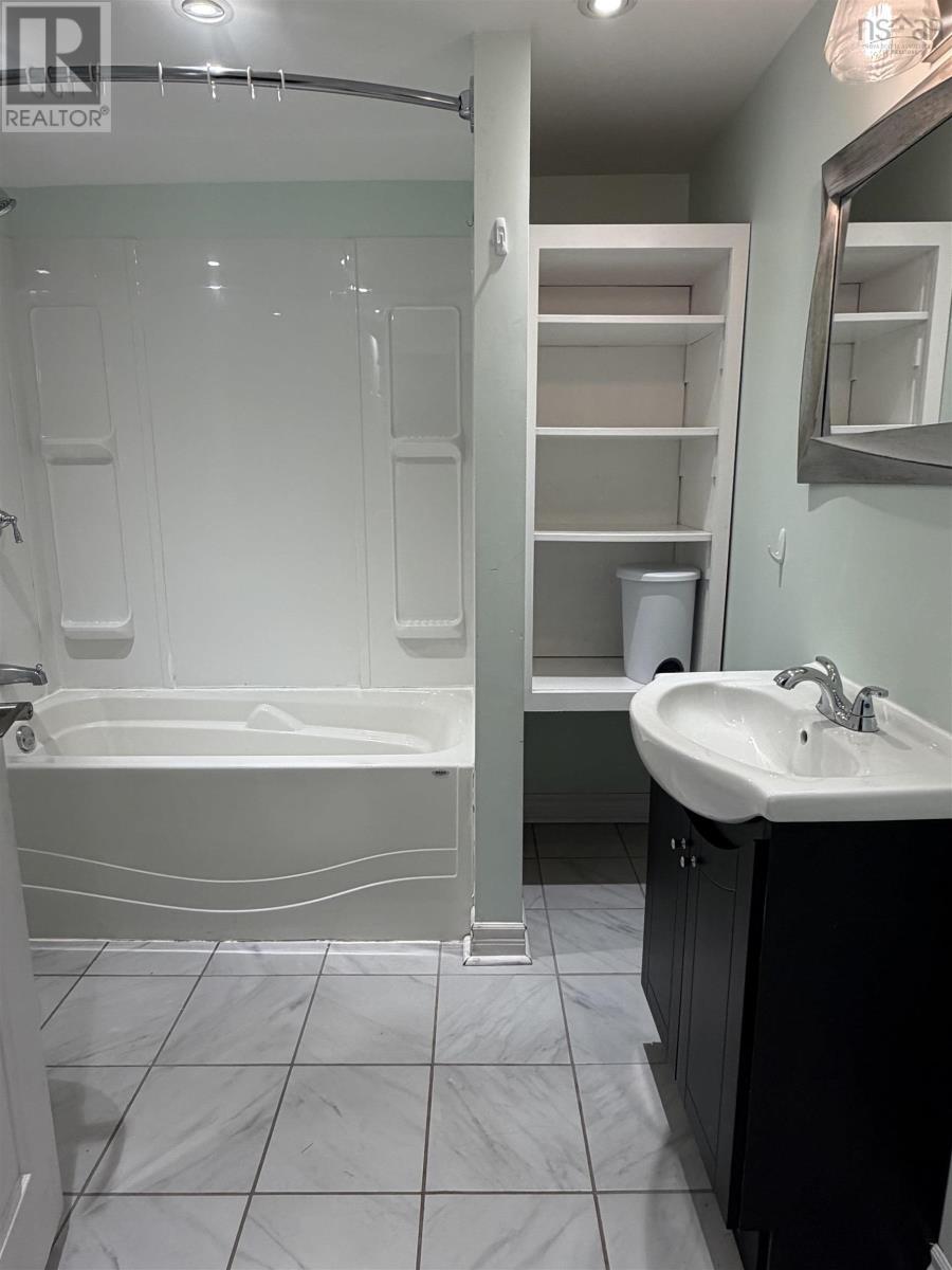 14 Rosewood Avenue Property Photo 31