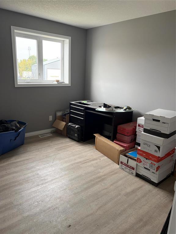 109 Industrial Drive Property Photo 15