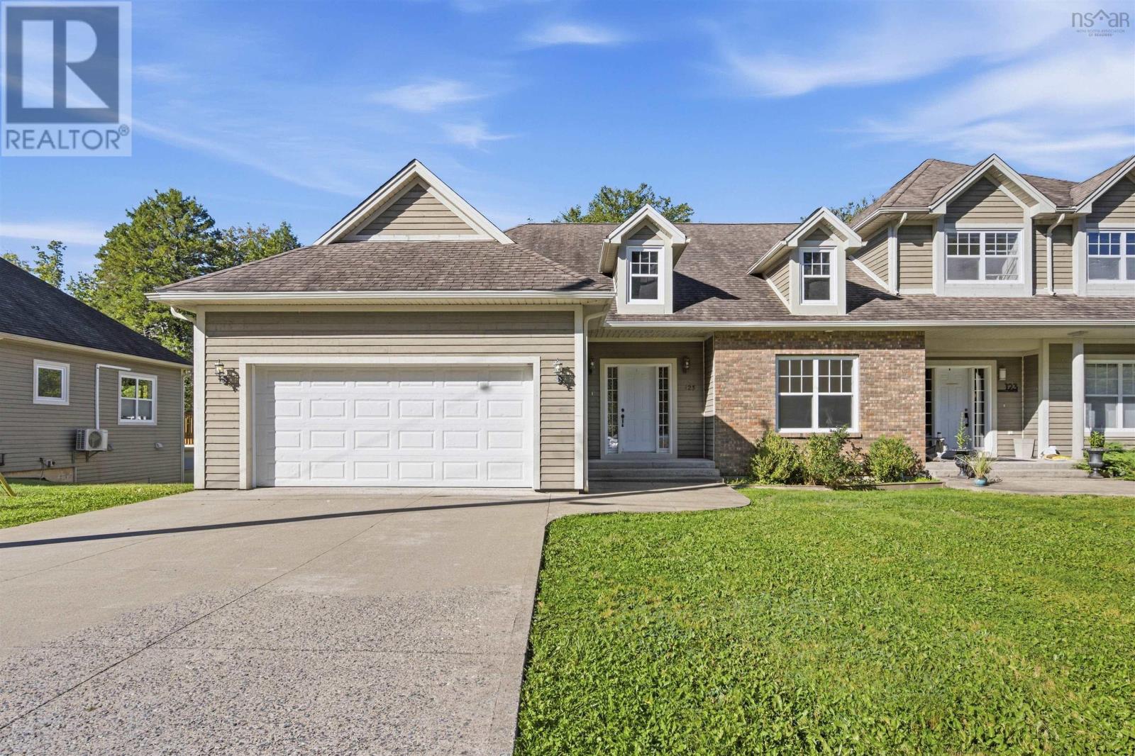 125 Carnoustie Drive Photo de la propriété 1