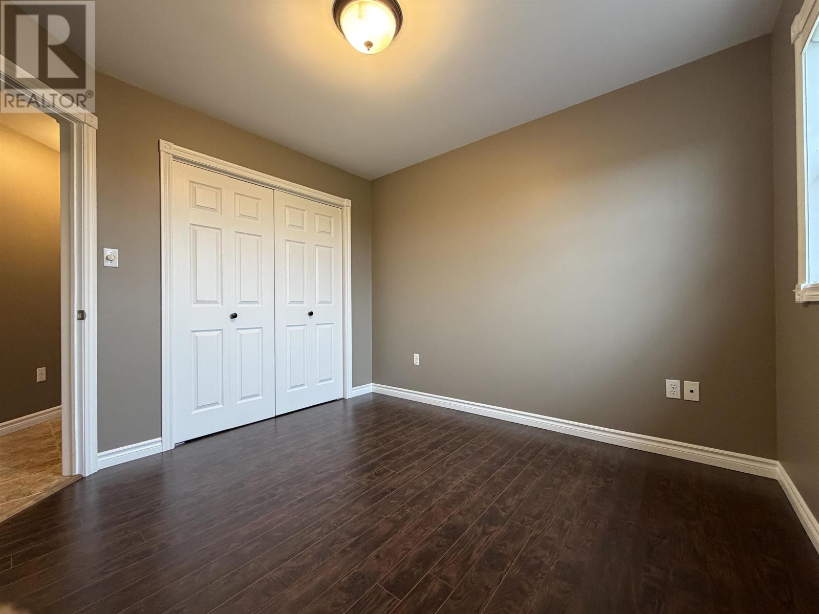 20 Lions Drive Property Photo 10