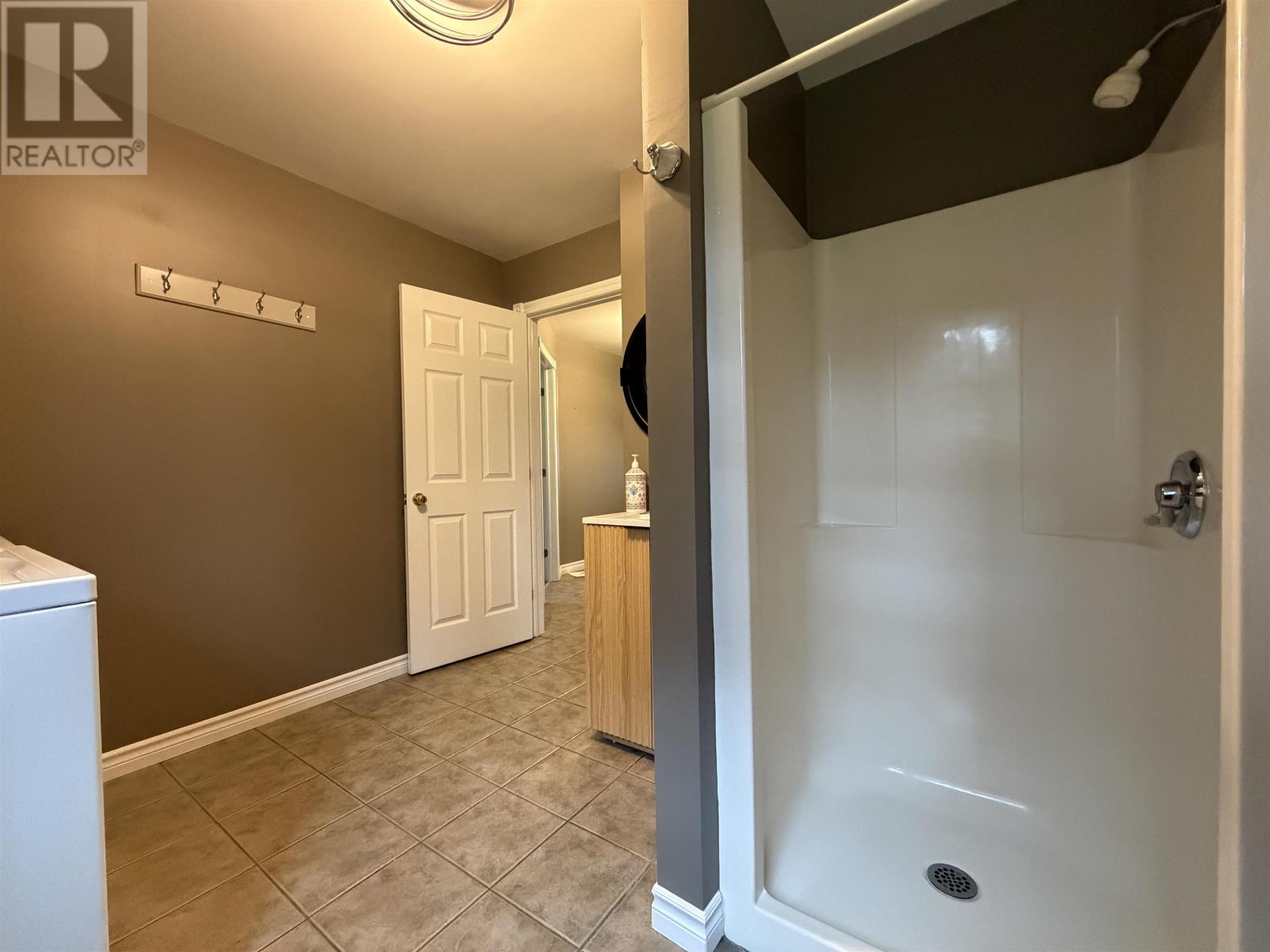 20 Lions Drive Property Photo 18